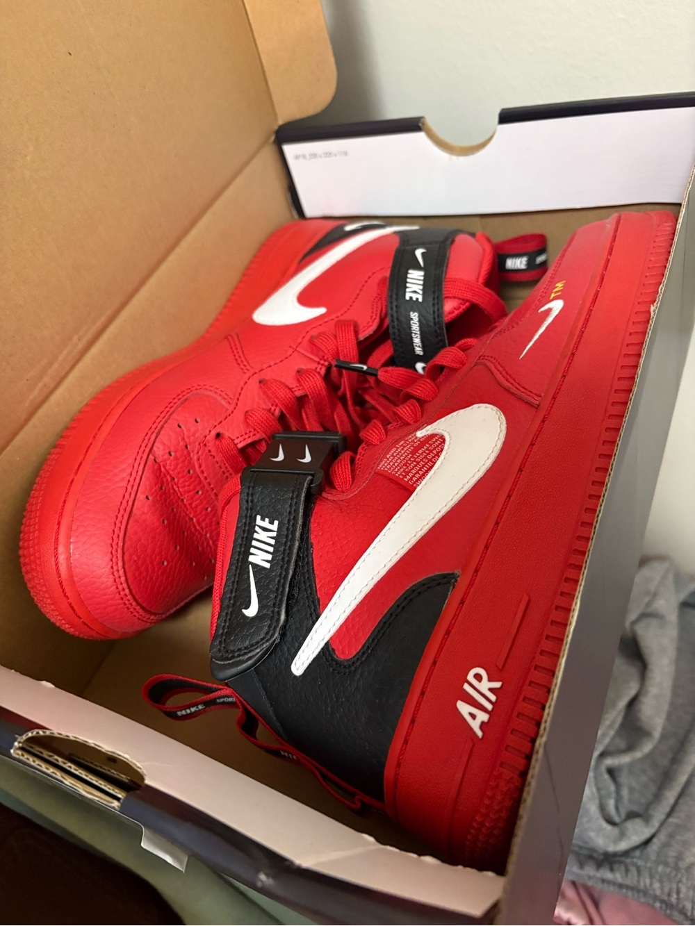 Nike Air Force 1 Mid Utility